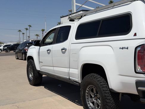 Used 2015 GMC Canyon SLT AWD/4WD image 12