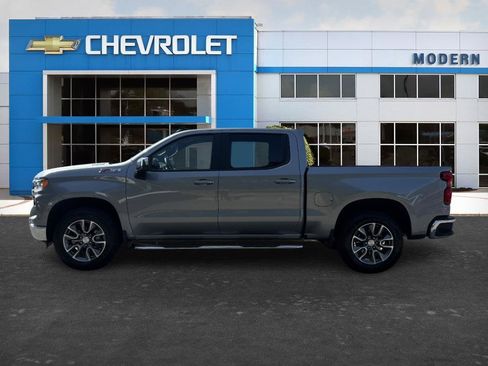 Used 2025 Chevrolet Silverado 1500 LT w/ Z71 Off-Road Package AWD/4WD image 2