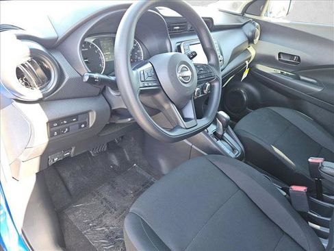 New 2025 Nissan Kicks Play S FWD image 9