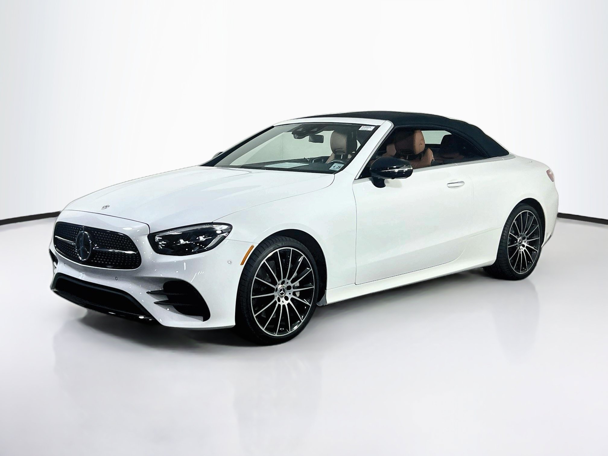 Used 2023 Mercedes-Benz E 450 4MATIC Cabriolet image 1