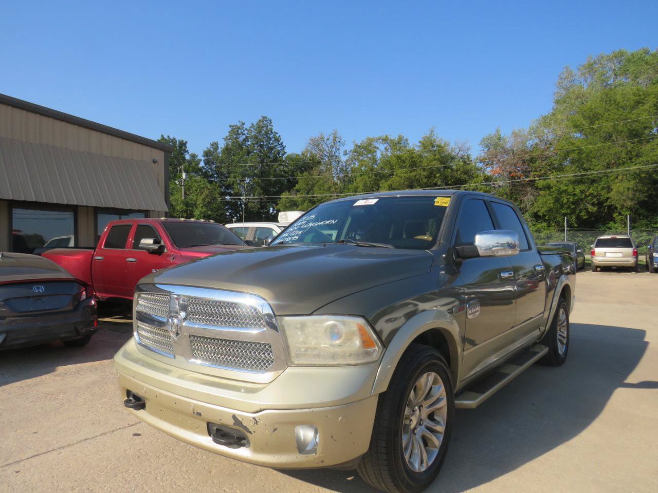 Used 2015 RAM 1500 Laramie Longhorn w/ Convenience Group AWD/4WD image 2