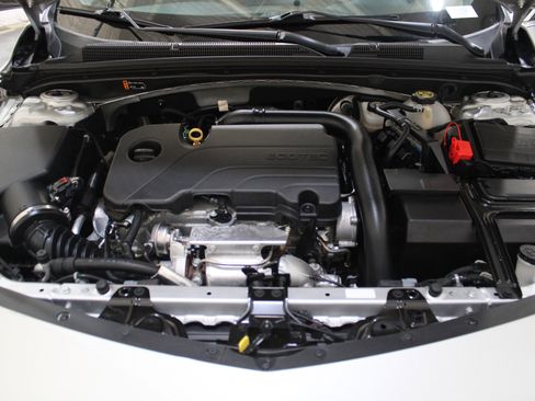 Used 2021 Chevrolet Malibu LS image 38