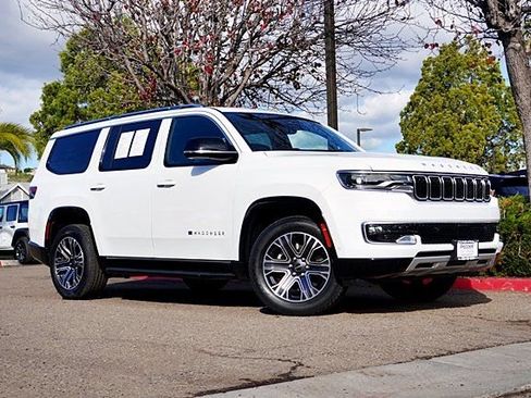 Certified 2025 Jeep Wagoneer Series II image 2