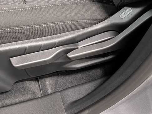 New 2027 Chevrolet Equinox LT FWD image 10