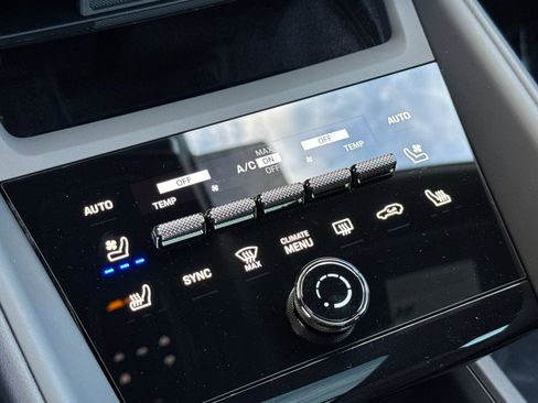 New 2025 Porsche Macan Turbo Electric image 22