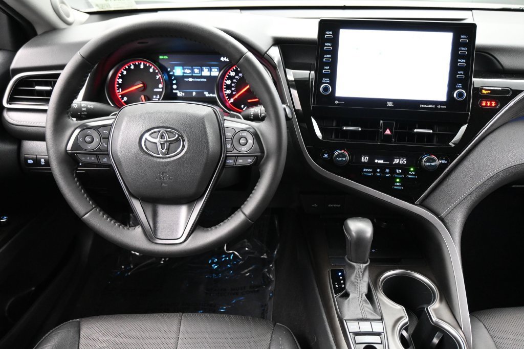 Used 2023 Toyota Camry XSE w/ Navigation Package FWD image 5