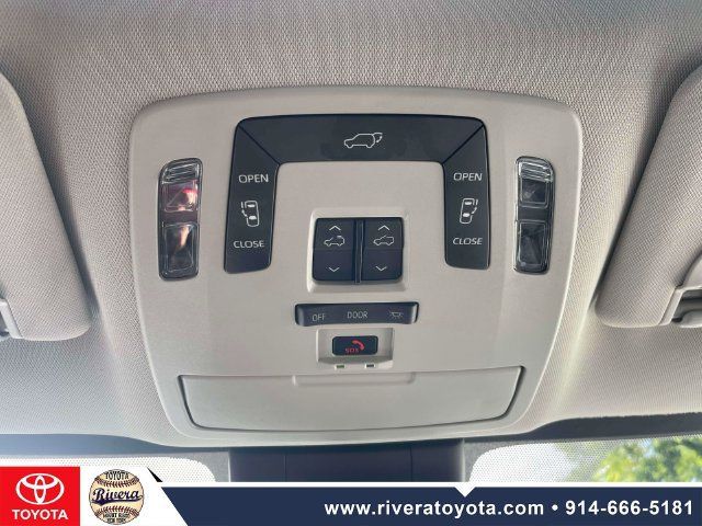 Used 2024 Toyota Sienna XLE w/ XLE Plus Package AWD/4WD image 32