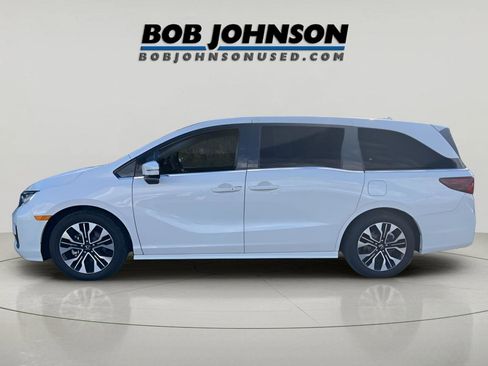 Used 2025 Honda Odyssey Elite image 4