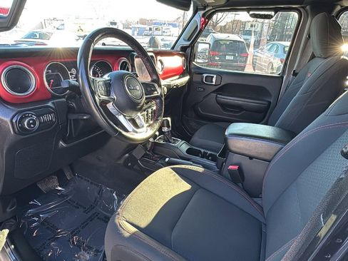 Used 2022 Jeep Gladiator Rubicon w/ Cold Weather Group image 14