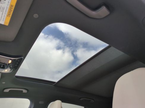 Certified 2026 Mercedes-Benz GLC 300 image 15