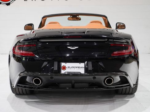 Used 2017 Aston Martin Vanquish Volante RWD image 3