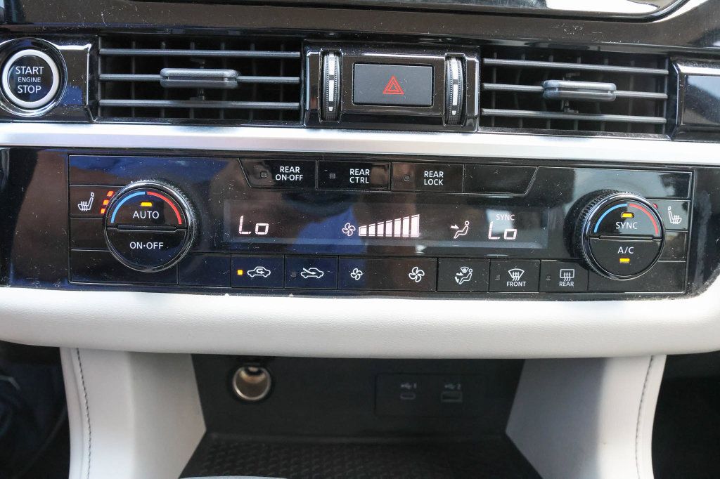 Used 2022 Nissan Pathfinder SV AWD/4WD image 24