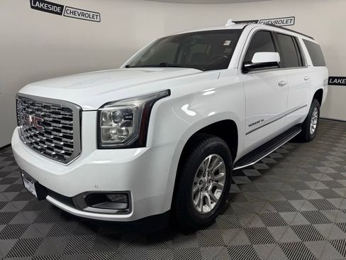 Used 2019 GMC Yukon XL SLT w/ Open Road Package AWD/4WD image 2