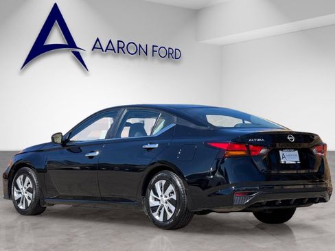 Used 2023 Nissan Altima 2.5 S image 3