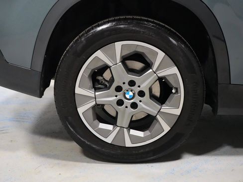 Used 2023 BMW X1 xDrive28i w/ Premium Package image 34