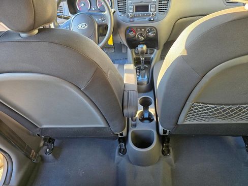 Used 2010 Kia Rio5 w/ Value Pkg image 23