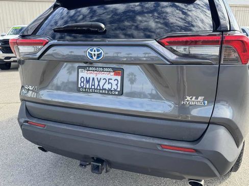 Used 2019 Toyota RAV4 XLE w/ Convenience Package image 10