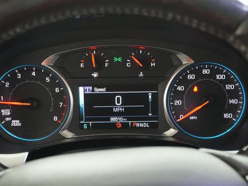 Used 2018 Chevrolet Traverse LT image 23