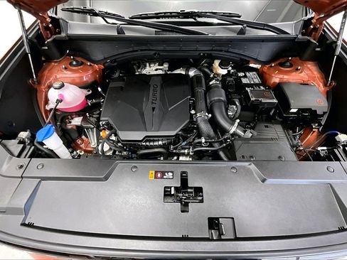 Certified 2025 Hyundai Santa Fe Calligraphy image 9