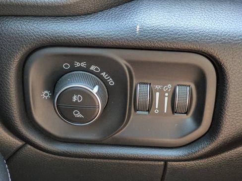 Used 2022 RAM 2500 Laramie w/ Night Edition AWD/4WD image 23