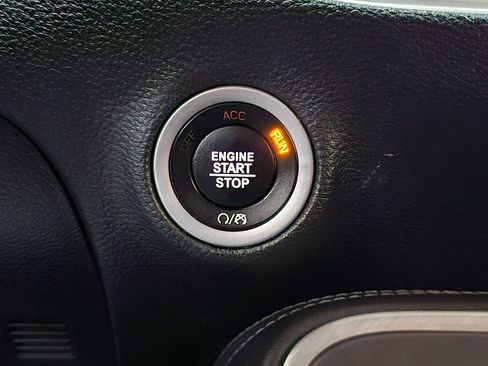 Used 2020 Dodge Challenger SXT w/ Driver Convenience Group image 33