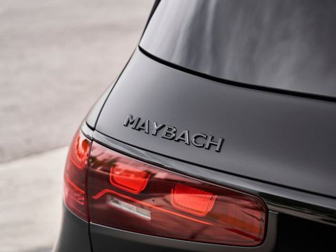 Used 2024 Mercedes-Benz Maybach GLS 600 4MATIC image 14