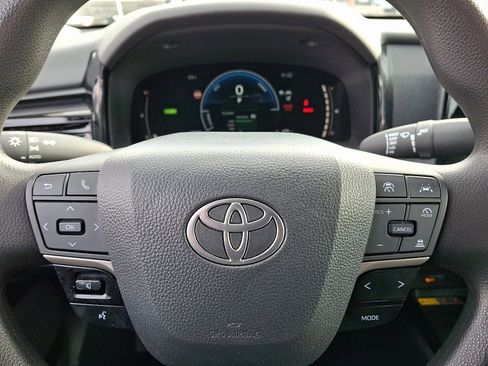 Certified 2025 Toyota Camry LE image 18