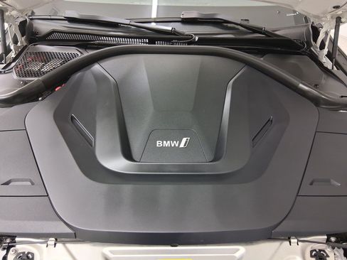Certified 2023 BMW i4 eDrive40 w/ Premium Package RWD image 33