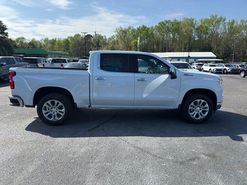 New 2026 Chevrolet Silverado 1500 LTZ w/ LTZ Premium Package AWD/4WD image 6