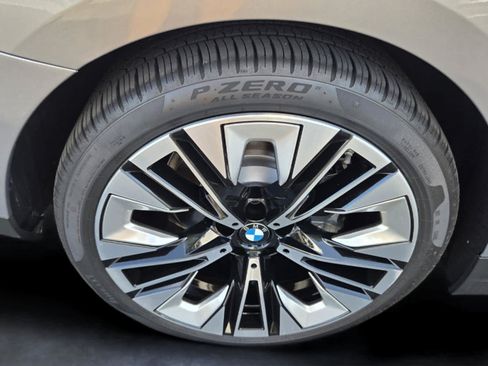 Used 2026 BMW 530i xDrive w/ Premium Package AWD/4WD image 19