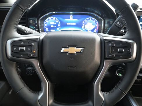 Used 2025 Chevrolet Silverado 2500 LTZ w/ LTZ Premium Package AWD/4WD image 17