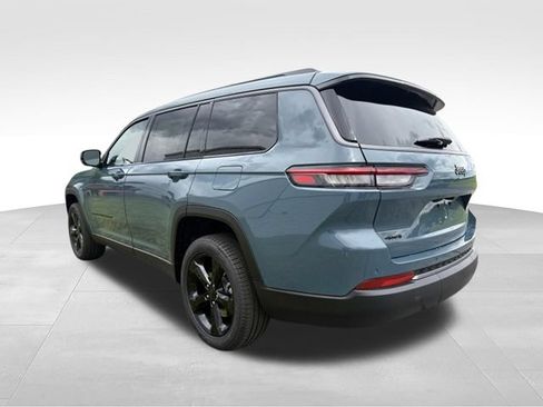 New 2026 Jeep Grand Cherokee L Limited w/ Limited Altitude Package AWD/4WD image 2
