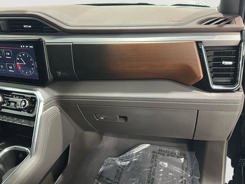 Used 2026 GMC Sierra 1500 Denali w/ Denali Reserve Package image 25