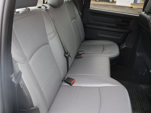 Used 2024 RAM 3500 Tradesman w/ Chrome Appearance Group image 15