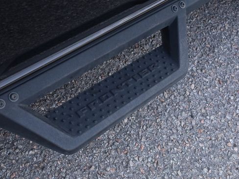 Used 2023 Nissan Frontier Pro-X w/ Technology Package image 14