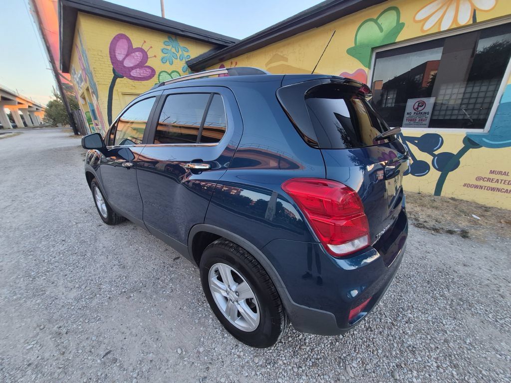 Used 2019 Chevrolet Trax LT w/ LT Convenience Package AWD/4WD image 10