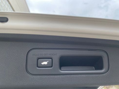 New 2026 Honda Odyssey Touring image 10