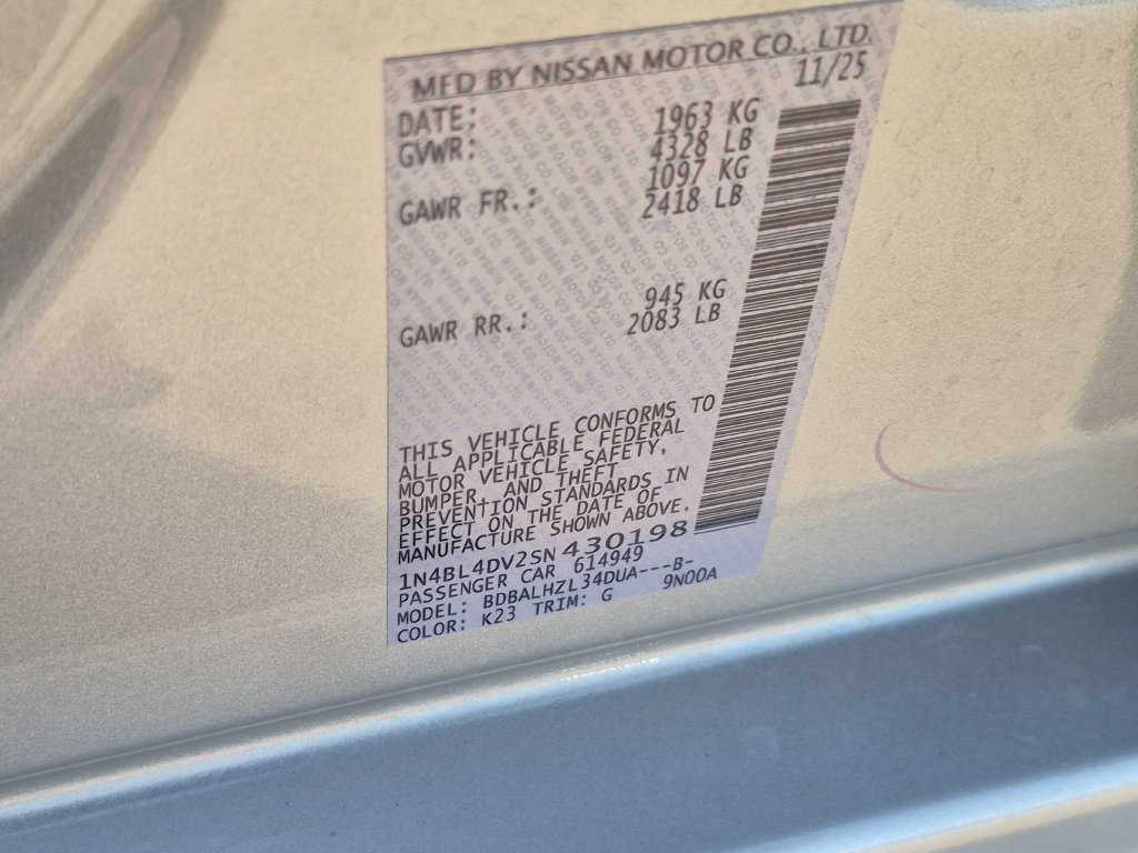 Used 2025 Nissan Altima 2.5 SV FWD image 36
