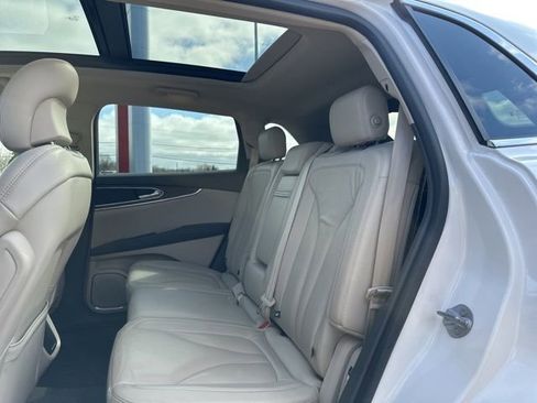 Used 2017 Lincoln MKX Reserve image 13