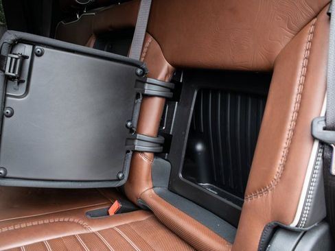 Used 2024 GMC Sierra 3500 Denali Ultimate image 21