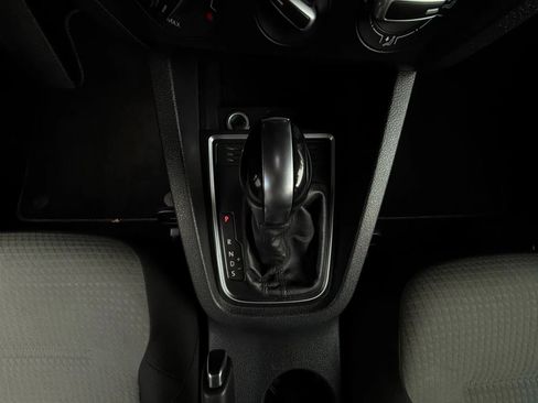 Used 2017 Volkswagen Jetta S image 49