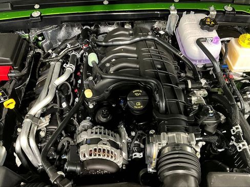 New 2025 Jeep Gladiator Sport image 28