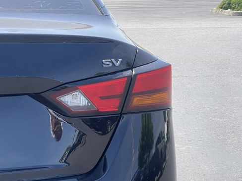 Used 2023 Nissan Altima 2.5 SV FWD image 10
