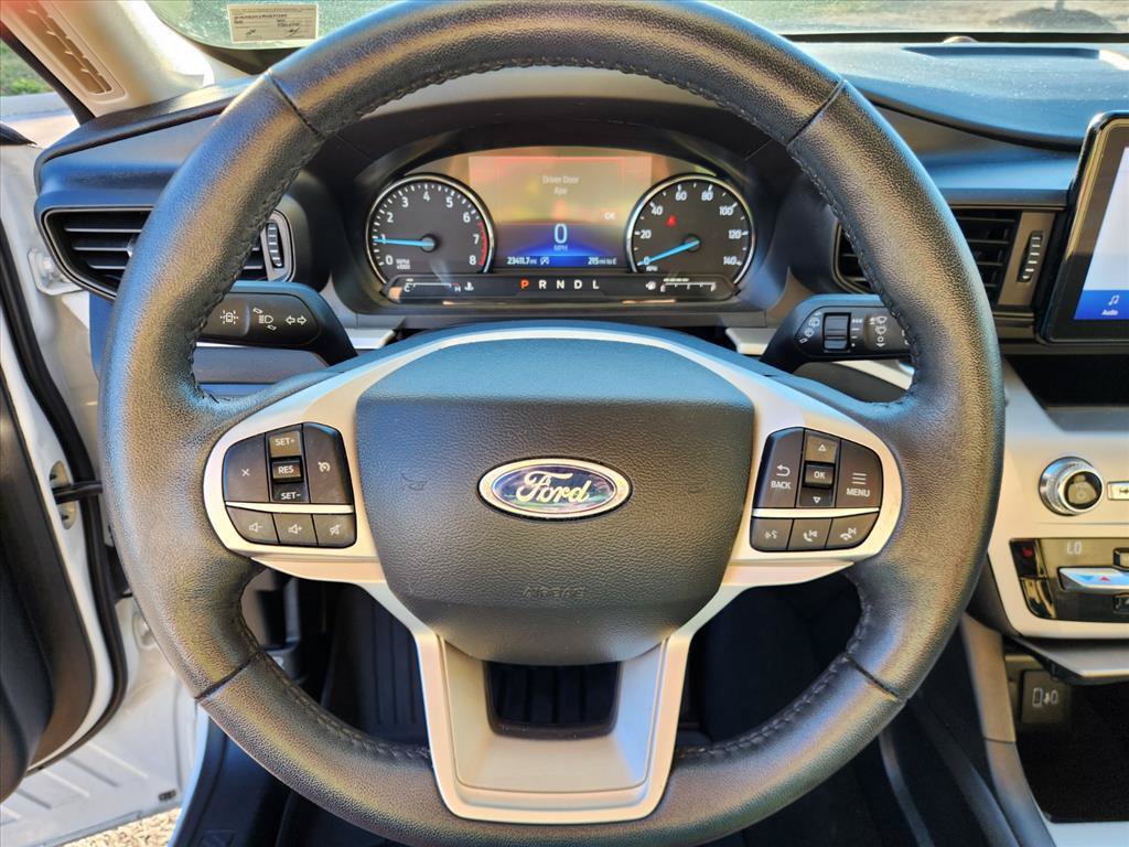 Used 2021 Ford Explorer XLT AWD/4WD image 22