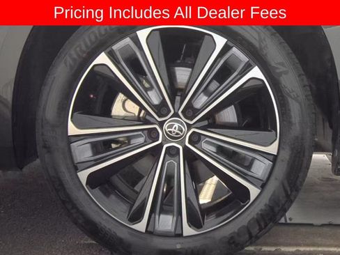 Used 2024 Toyota bZ4X AWD w/ Weather Package image 7