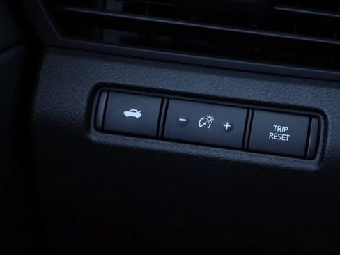 Certified 2025 Nissan Altima 2.5 SV FWD image 19