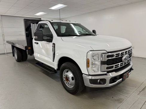 New 2025 Ford F350 XL w/ XL Chrome Package image 3