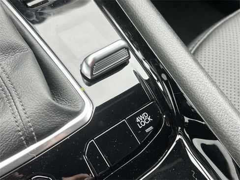 New 2025 Jeep Compass Limited w/ Elite Group image 30