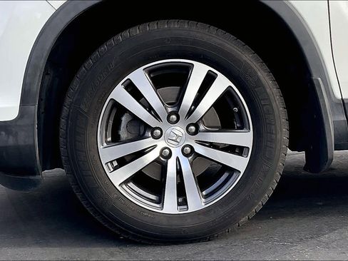 Used 2017 Honda Pilot EX image 12