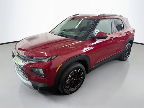 Used 2021 Chevrolet TrailBlazer LT w/ Driver Confidence Package AWD/4WD image 5